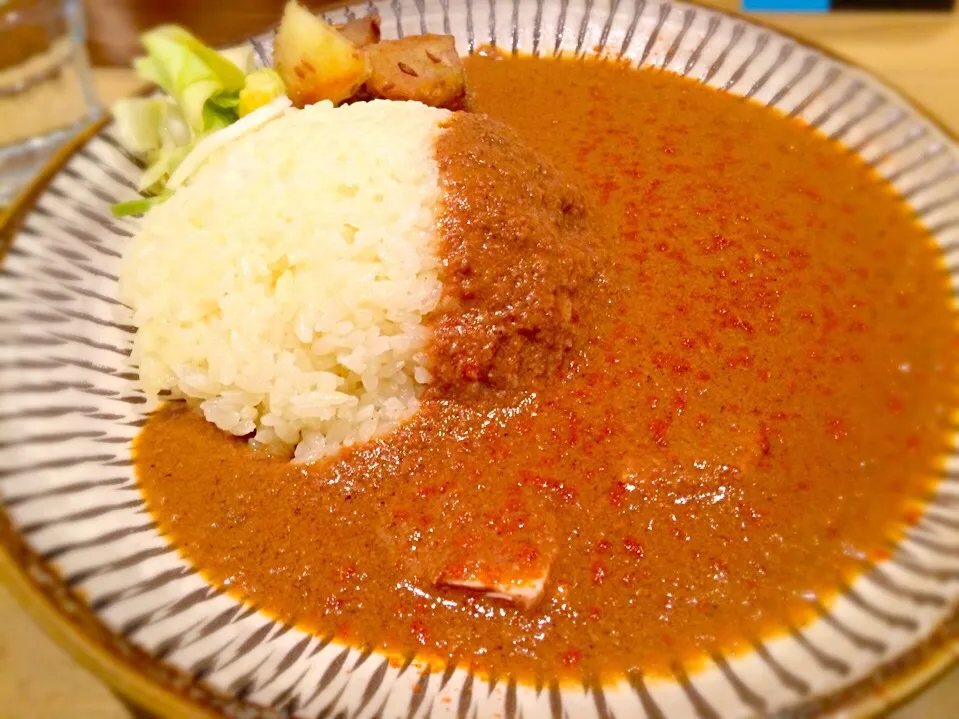 チキンカレーのスパイシー並。|えすとさん