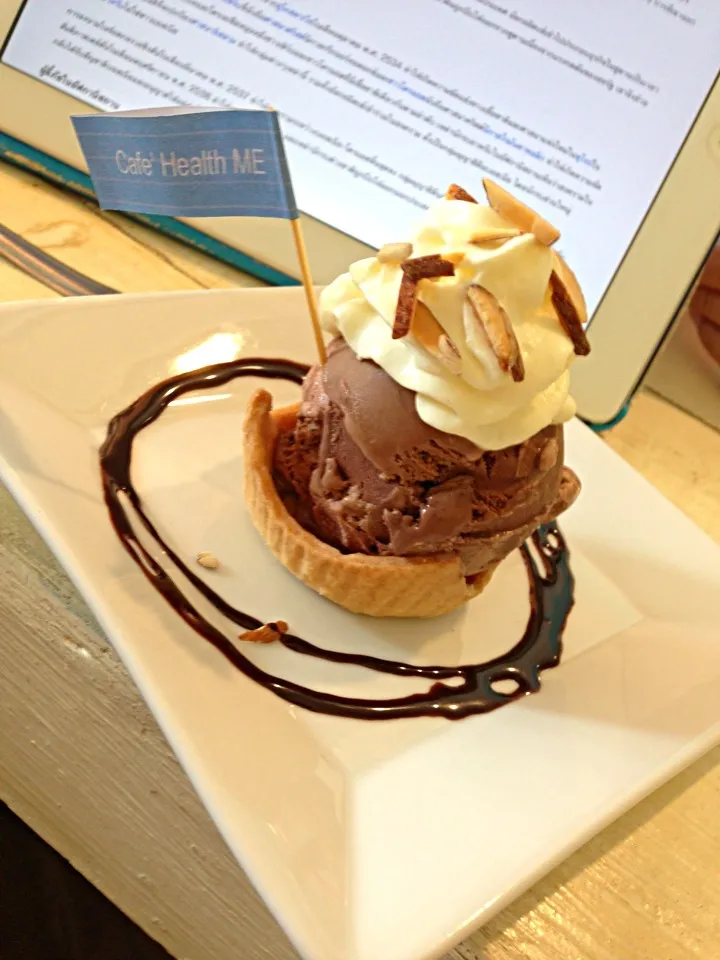 Ice cream pie @Health Me Cafe Thailand|Anne~AunAunさん