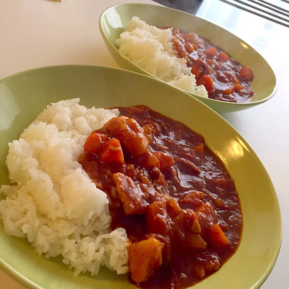 厚切り豚バラ肉たっぷりトマトカレー|ヨッチャンさん