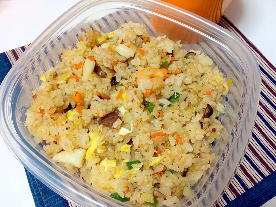 炒飯と舞茸と豆腐の味噌汁弁当|しーさん