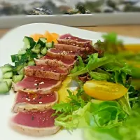 Tuna Tataki with yuzu tangy dressing...yumm|Wenzzさん