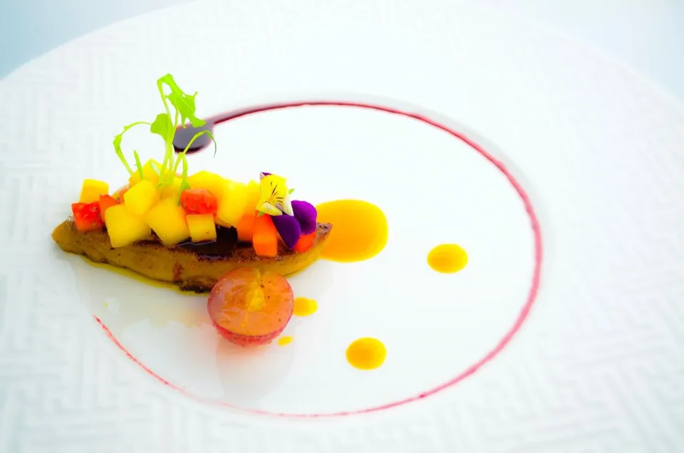 Seared foie gras mango strawberry|chef louisさん