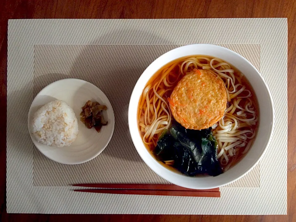 野菜天、わかめうどんとおにぎり|Koichi GOGOさん