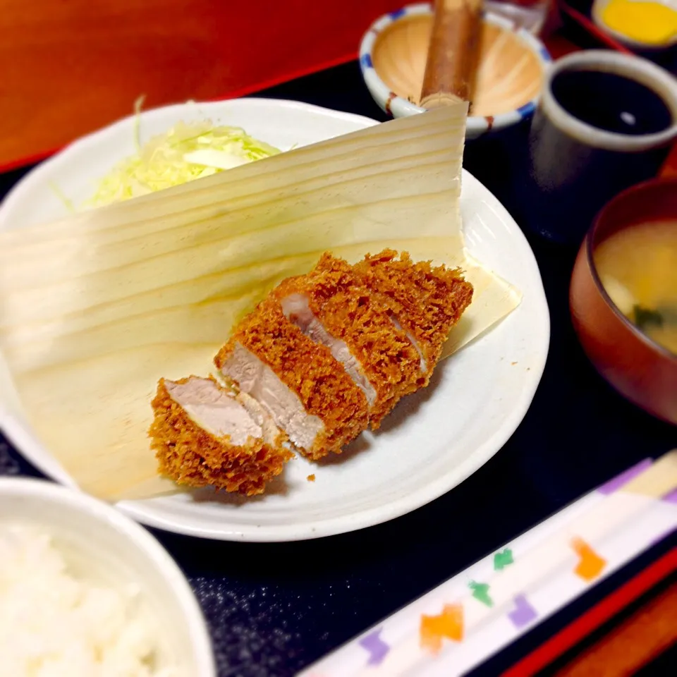 Snapdishの料理写真:ロースとんかつ定食🐽|みっちょさん