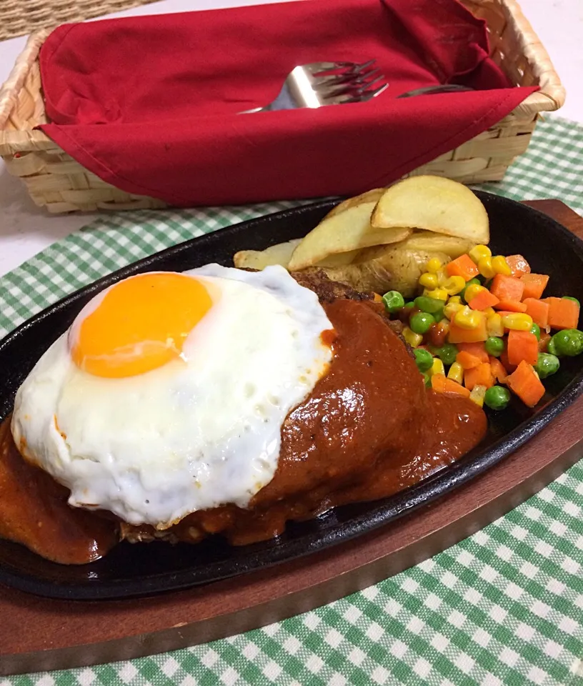 鉄板ハンバーグ😊✨🍴|ゆかりさん