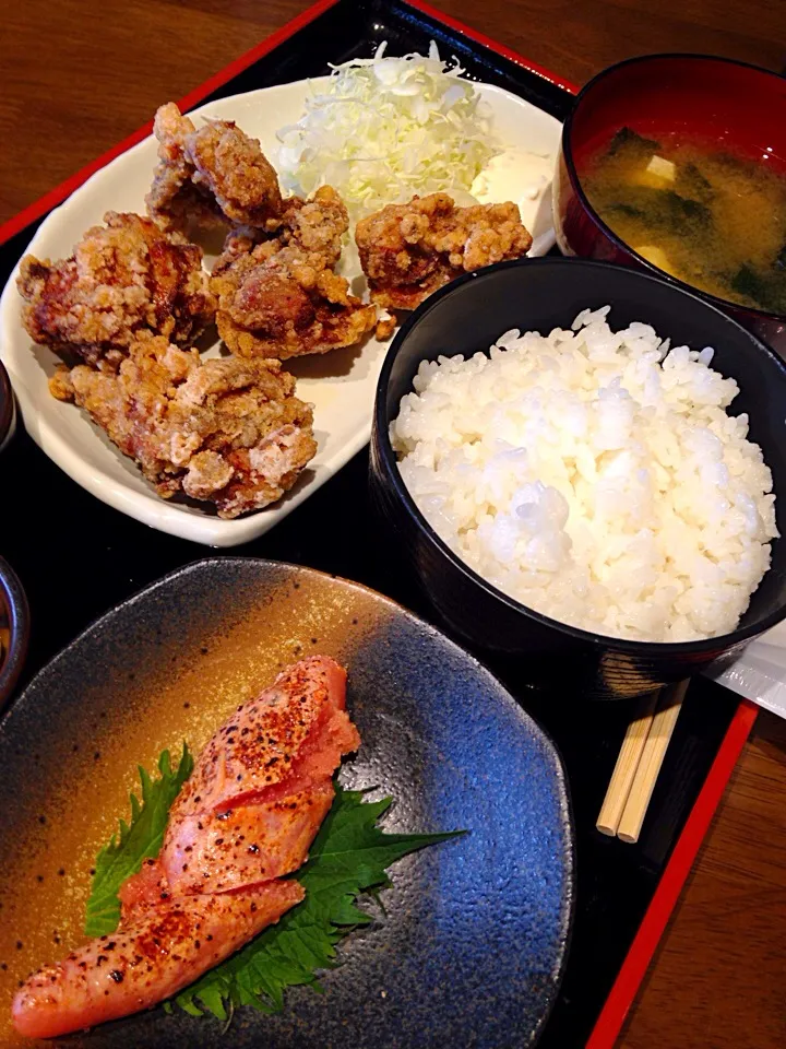 はかた一番どりの立田揚げ定食＋博多明太子トッピング@酉の壱 浦和店|みっさんさん