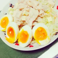 Snapdishの料理写真:タンパク質摂取サラダ|miyuponさん