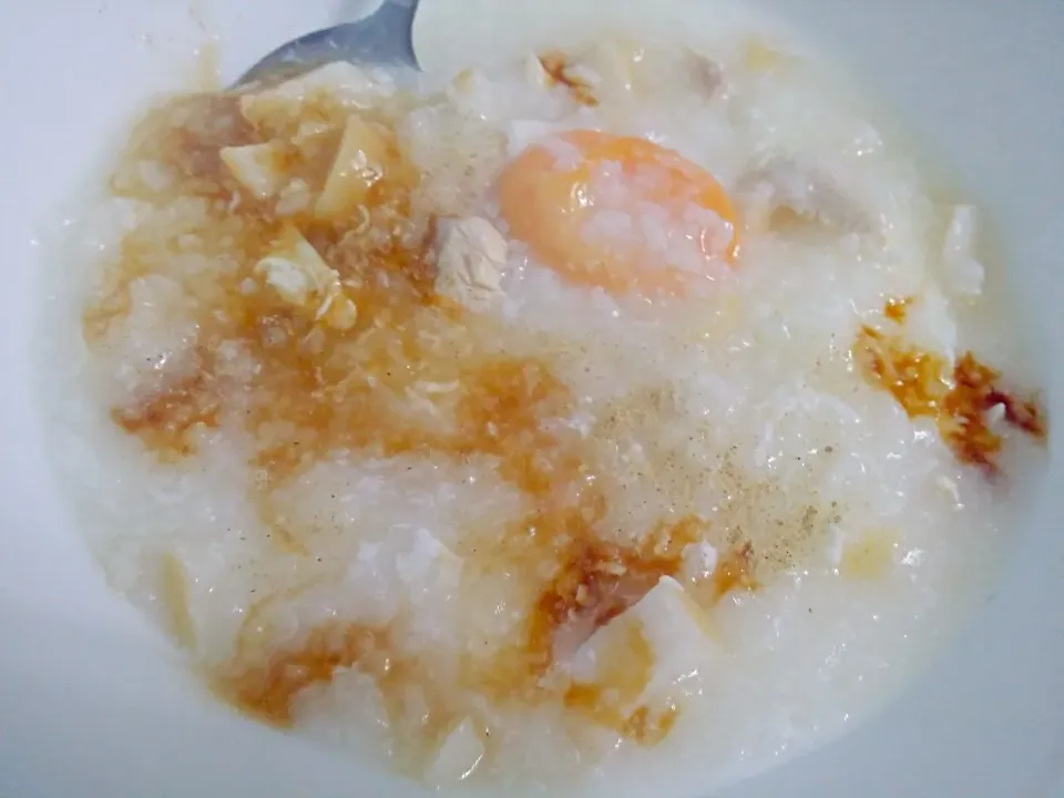 Snapdishの料理写真:Chicken porridge with diced fishcake and egg👅👄|🌷lynnlicious🌷さん