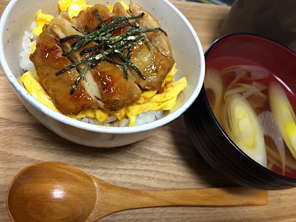 Snapdishの料理写真:照り焼きチキン丼|ゆのさん