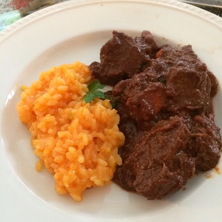 creamy carrot rice & beef casserole w/ chocolate sauce|Kelly Kinoshitaさん