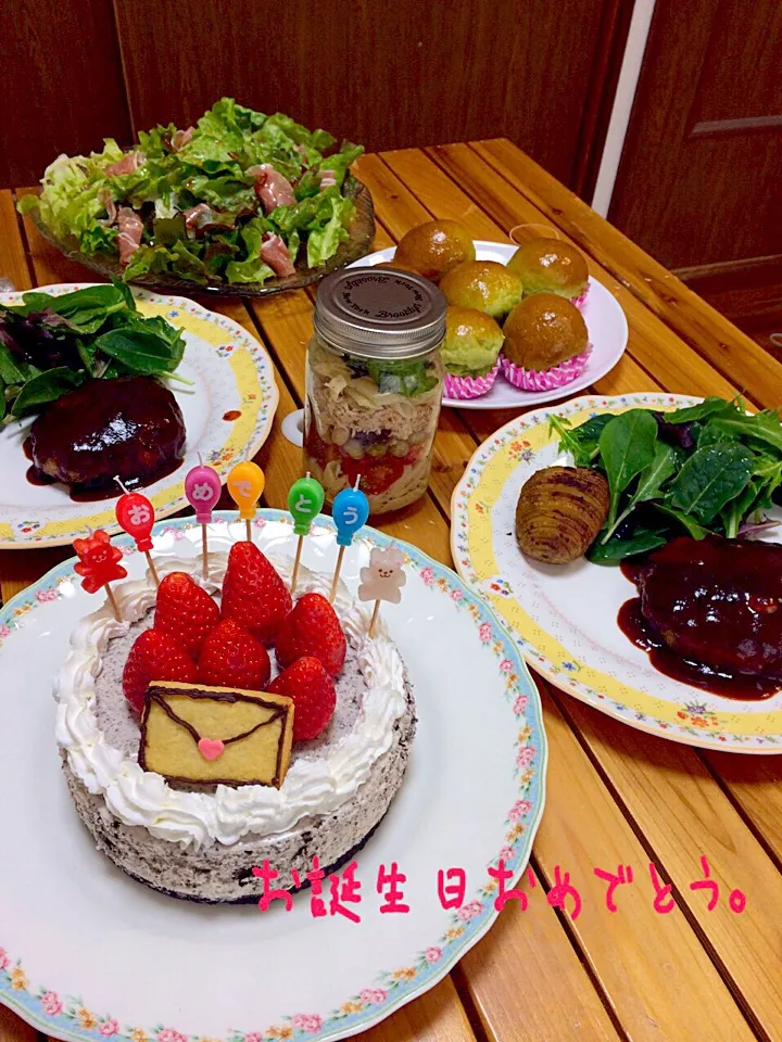 Snapdishの料理写真:ちょっぴり早くお誕生会しました。|ミホさん