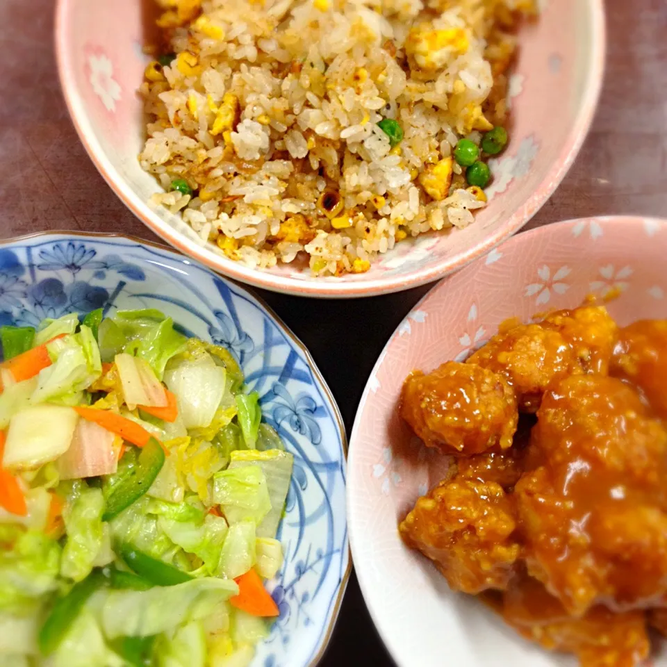 Panda Express-ish orange chicken, veggie stir fry and fried rice オレンジチキン、野菜炒めと炒飯|Mama Kathi Dinerさん