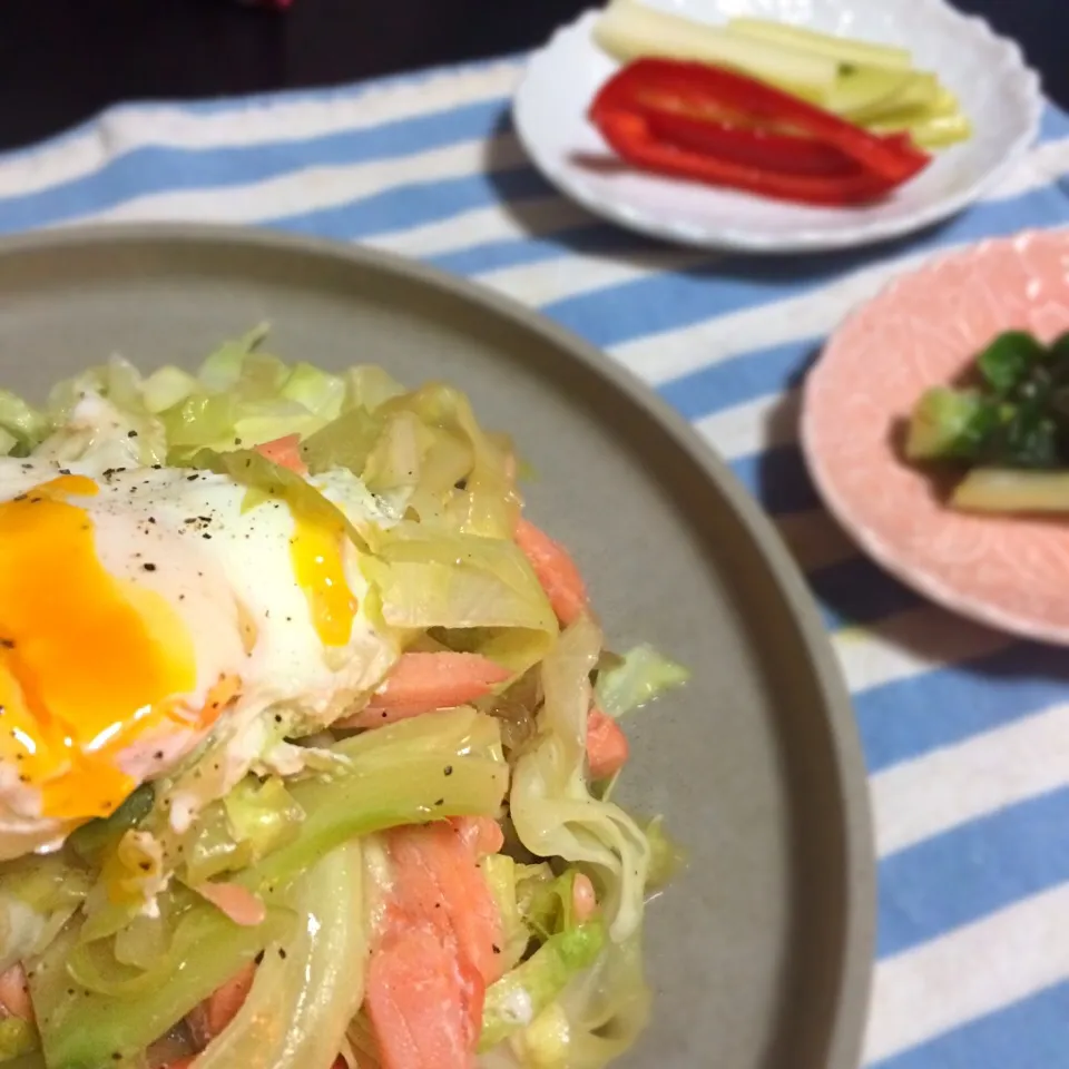 スモークサーモンと残り野菜蒸し|kumiさん