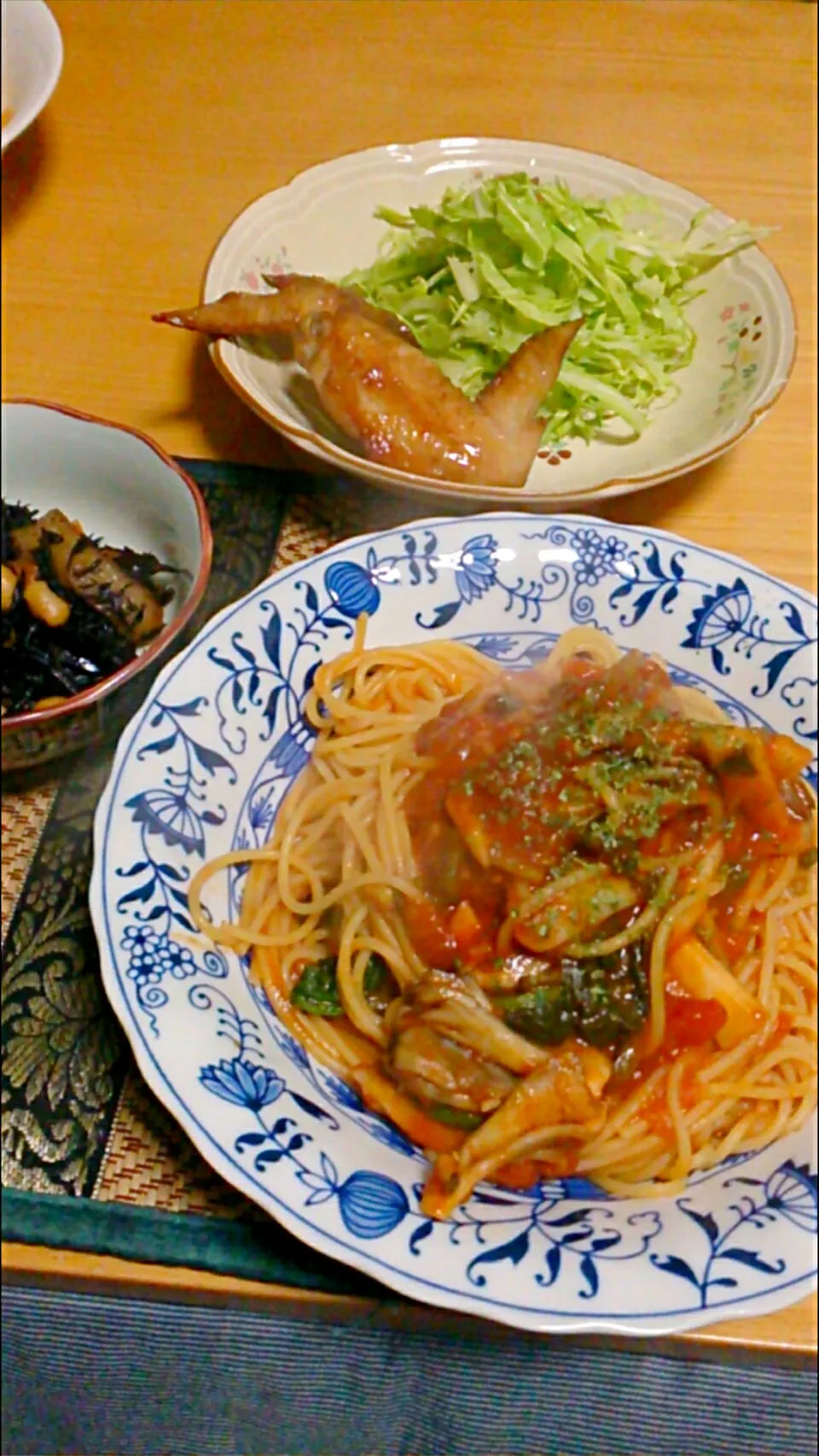 花粉症予防！舞茸と大和芋とほうれん草のトマトパスタ|Mutsukiさん