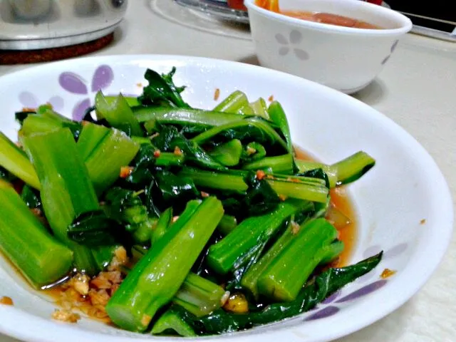 Boiled vegetables with oyster sauce|elizabeth angさん