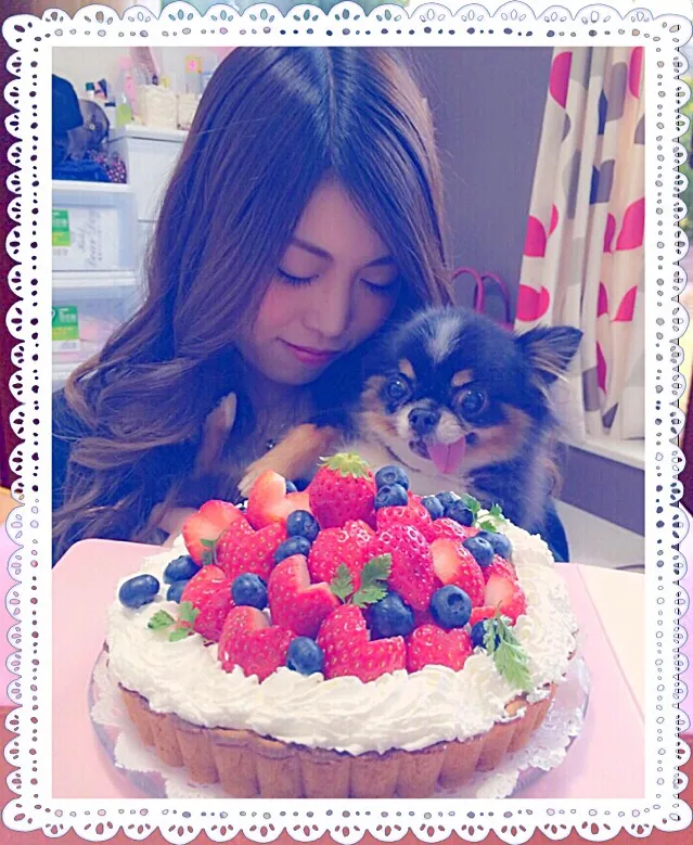 Snapdishの料理写真:娘への手土産に✨                          ハートのいちごで🍓                          苺チーズタルト🎂💗|くうちゃんさん