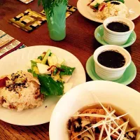 真冬の和風薬膳♡豚とサツマイモの炊き込みご飯、レンコンのエビ挟み揚げ椀、カブと黒きくらげの柚子サラダ|pozminさん