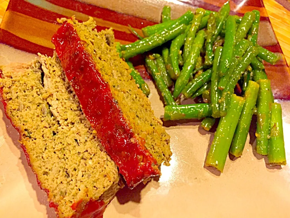 Snapdishの料理写真:Flavor God Turkey Healthy Meatloaf|Nillersさん