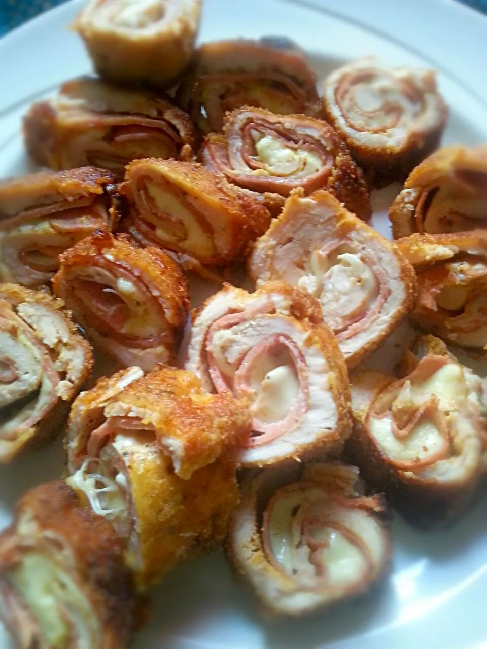 chicken cordon bleu|Alicia Kimaliさん