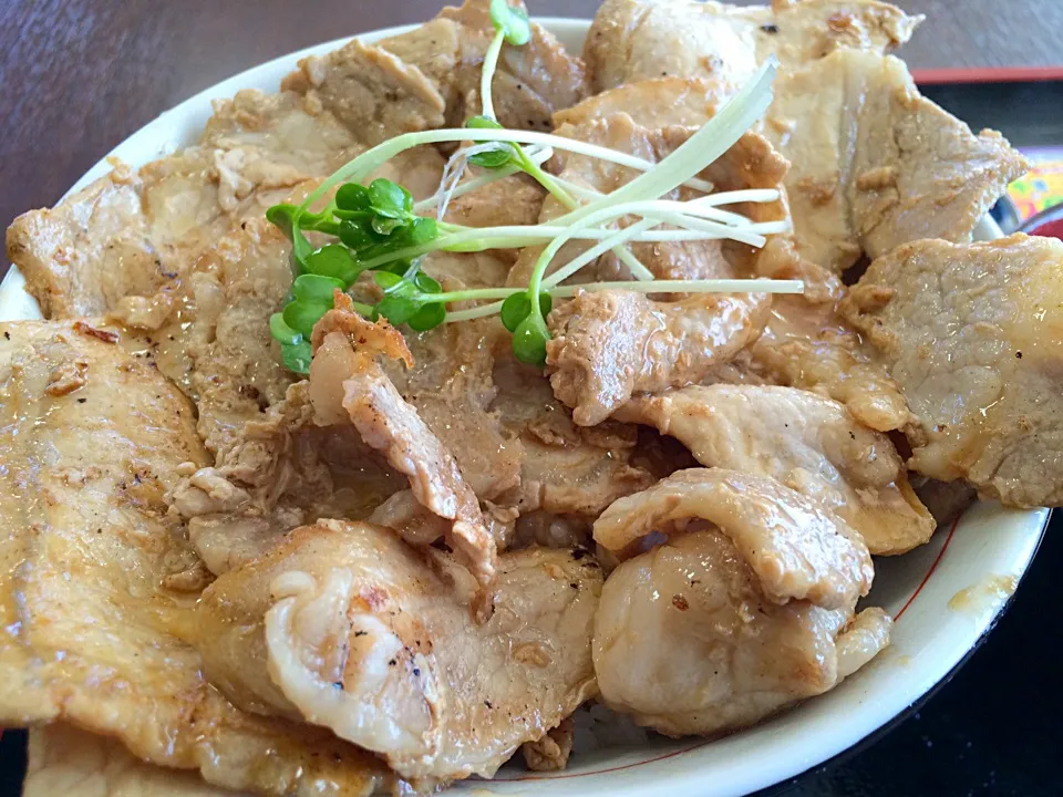 寄居名物みそだれ豚丼|kobaさん