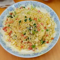 Snapdishの料理写真:Fried rice with sausage|Kevin Maさん