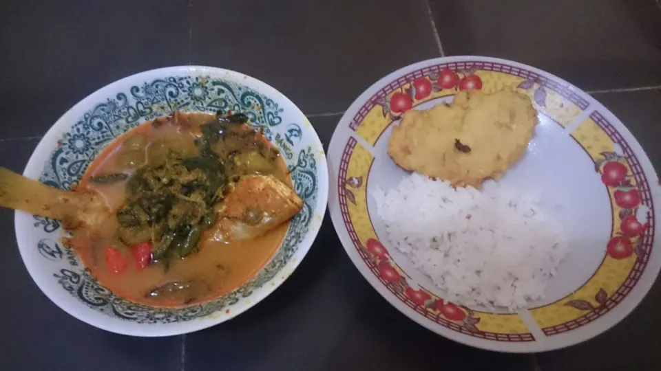 Sop Woku dan Bakwan Jagung,  makanan di kala hujan👍|Tasia Sakuntalaさん