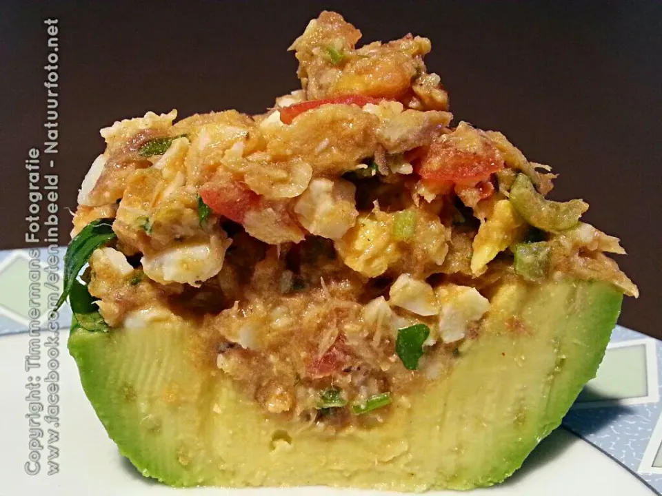 Avocado stuffed with mackerel salad|Frank&Jolanda - Eteninbeeldさん