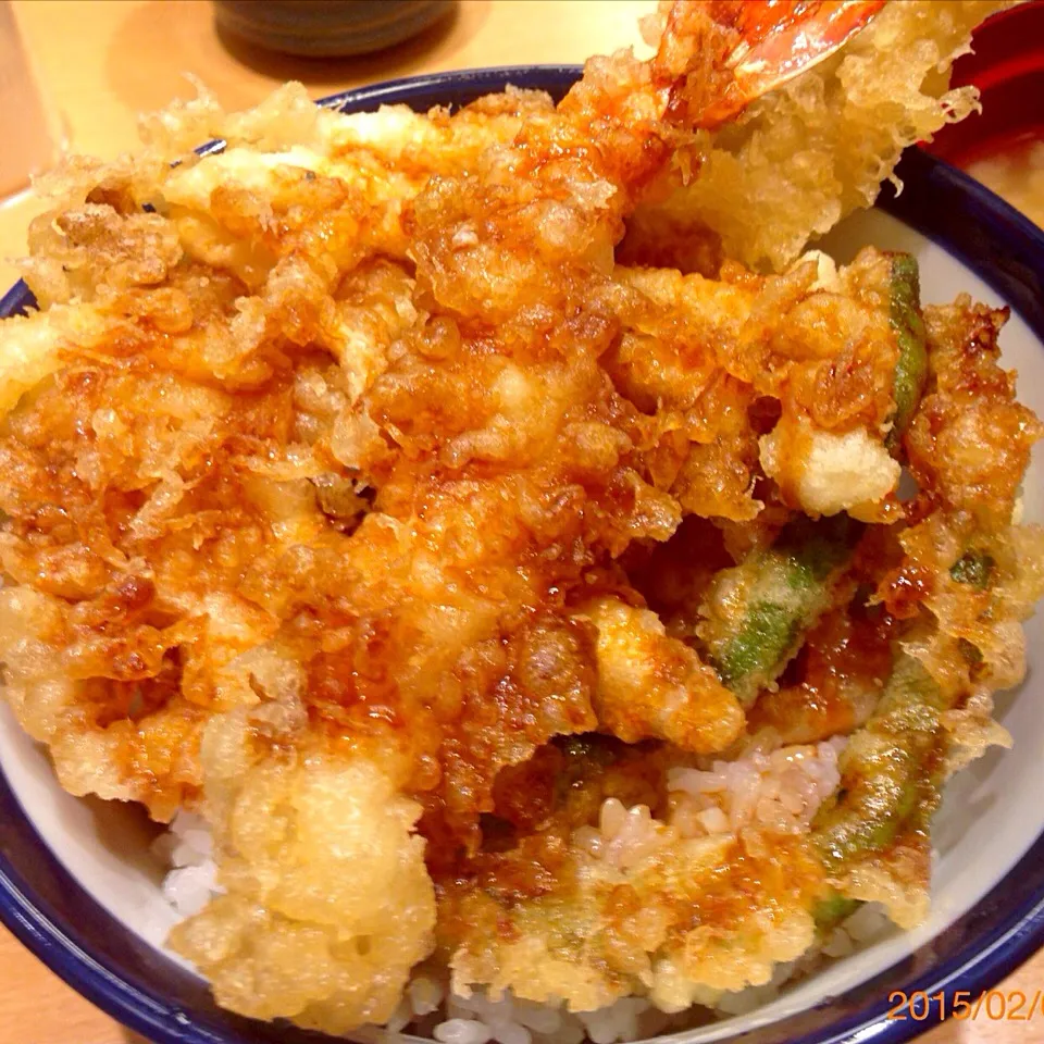 早春天丼(活〆穴子、子持ち白魚柚子かき揚げ、海老、蓮根)|meishiさん