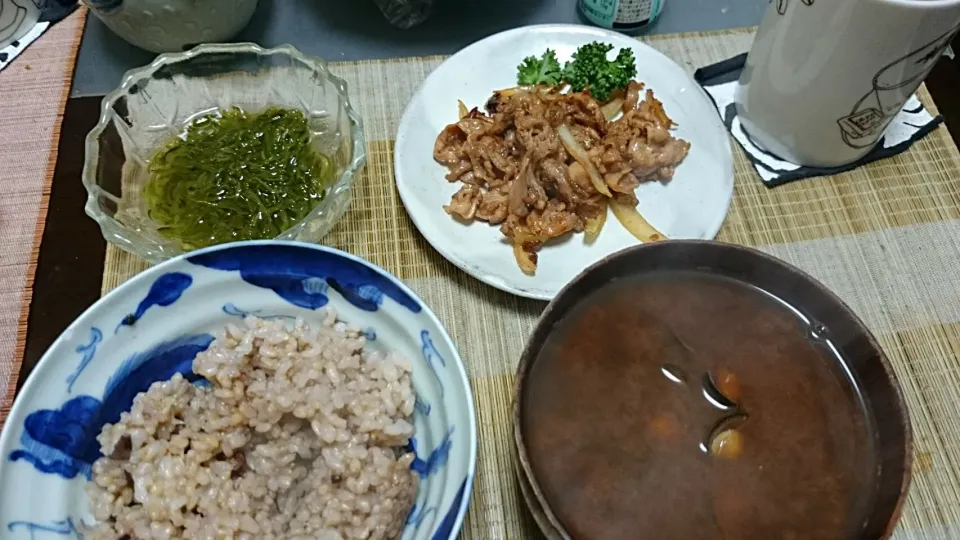 めかぶ＆豚肉のしょうが焼き＆蜆の味噌汁|まぐろさん