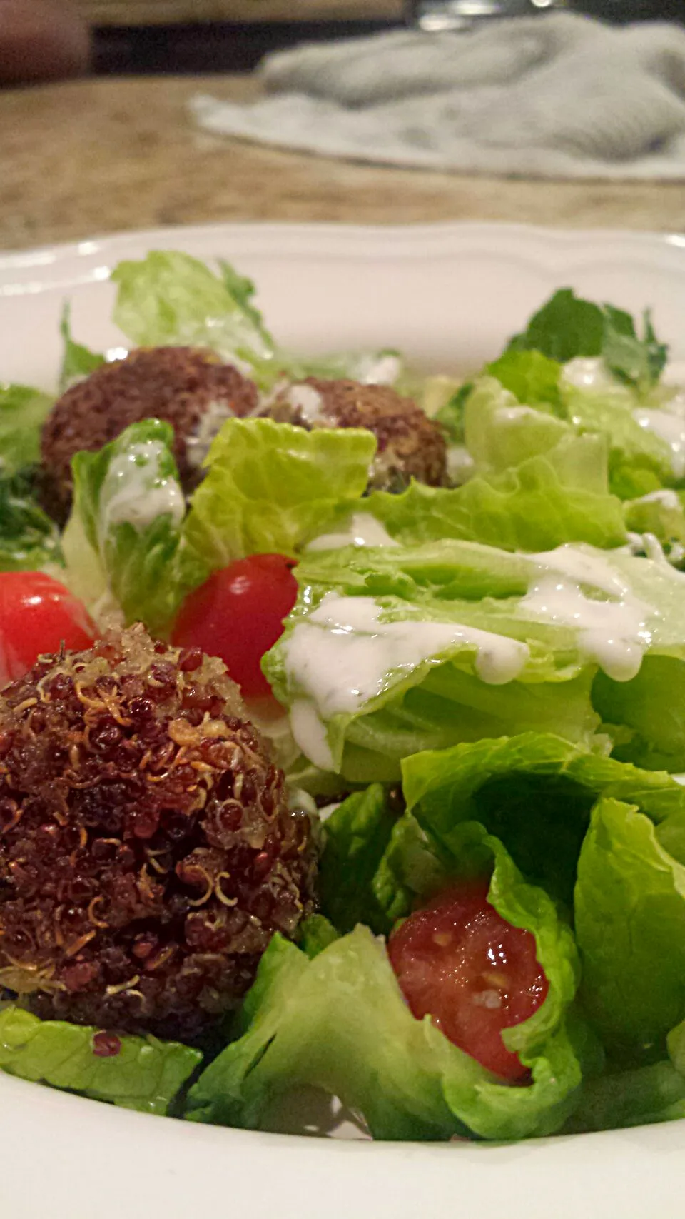 Dinner: Vegetarian Turkish Red Quinoa Balls Salad with a Mint Kefir dressing.   #vegetarian #vegetarianfood#salad #mint #kefir #healthyliving #stayingfit #exerc|lisaさん