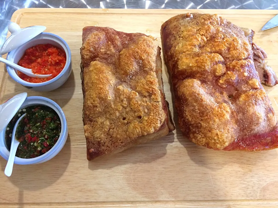 Snapdishの料理写真:Siew yoke with 2 homemade dips - chilli garlic sauce and Thai style coriander dip|Ong Sor Fernさん