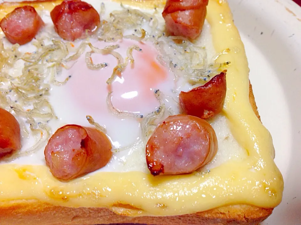 ソーセージとじゃことたまごのせ惣菜パン♪|寺田 祐介さん