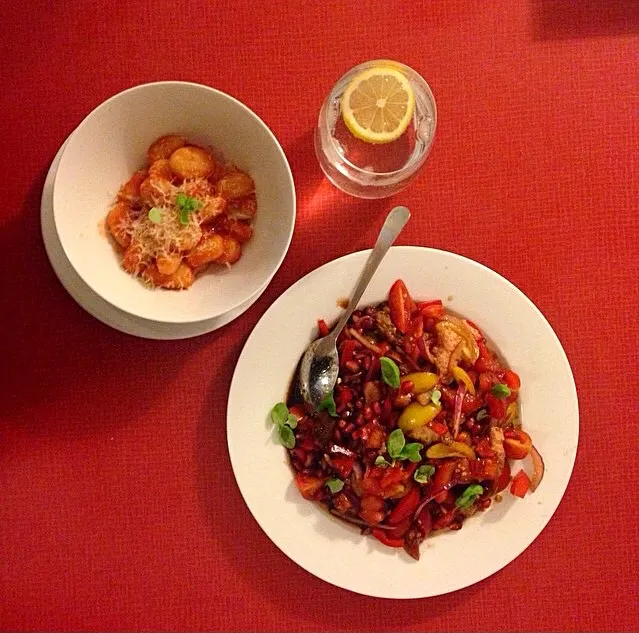 Gnocchi Napoletana with tomato and pomegranate salads with balsamic reduction|kipper's kitchenさん