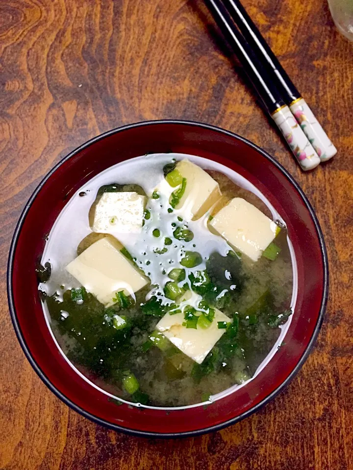 Snapdishの料理写真:#Tofu #wakame #misosoup|Lotlot Annaさん