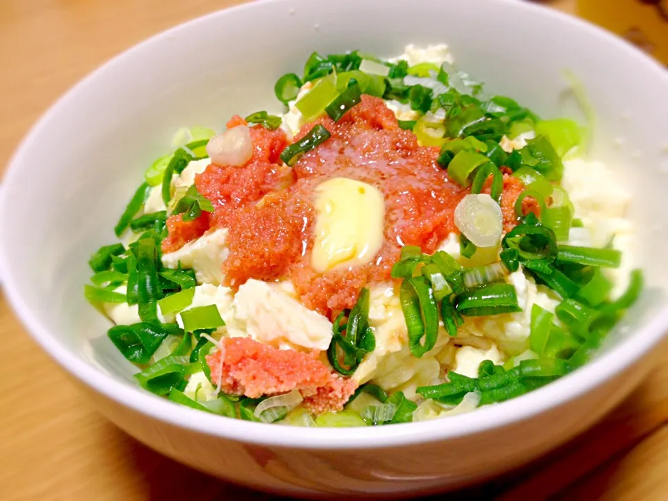 Snapdishの料理写真:明太子と豆腐のバター醤油丼|（＾ν＾）さん