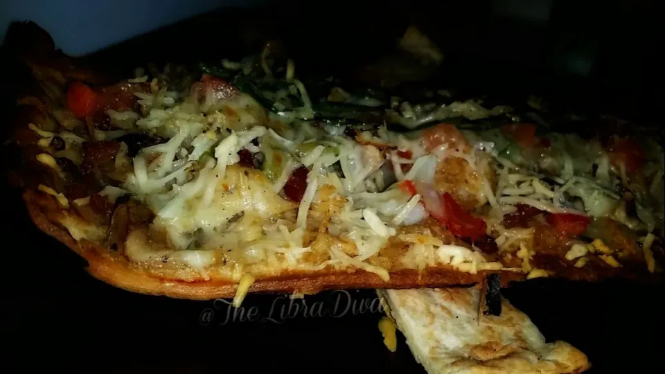 Spicy Chicken Flatbread|TheLibraDivaさん