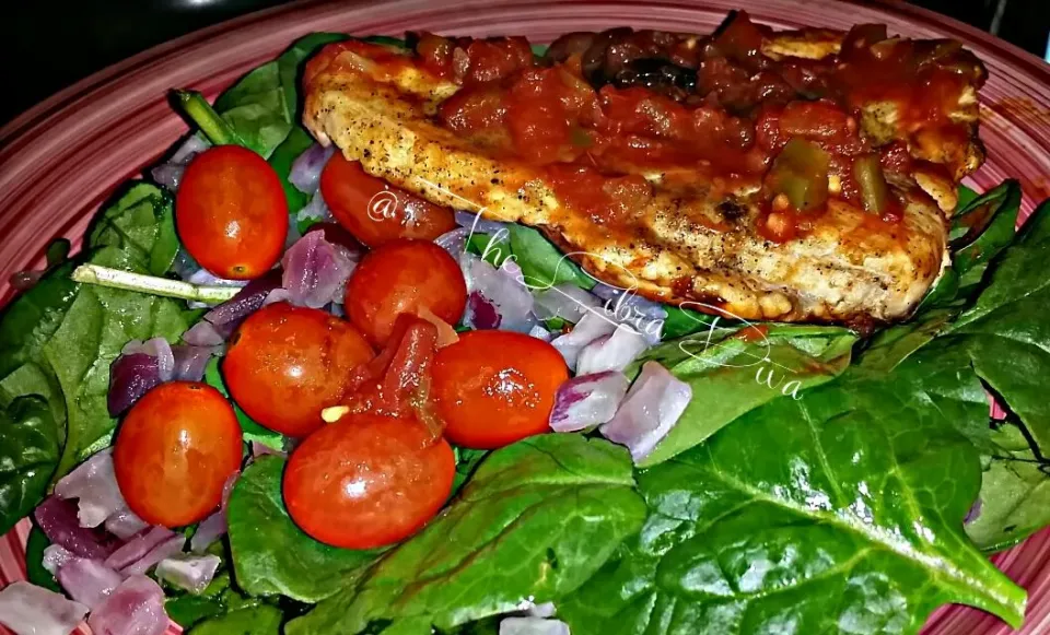 Spicy mango salsa Tilapia on a simple spinach bed salad|TheLibraDivaさん