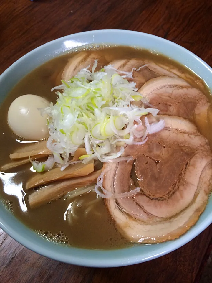 特濃煮干し醤油チャーシュー麺。|hiroさん