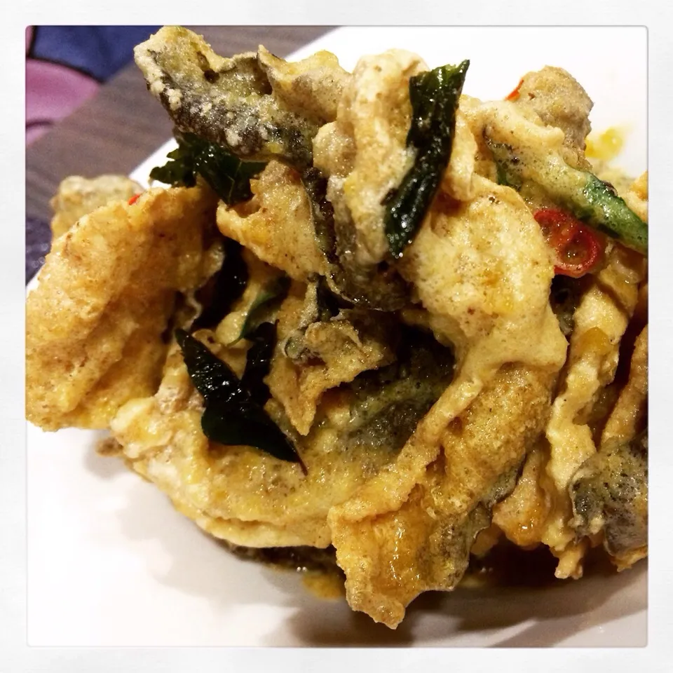 Crispy Fish Skin with Salted Egg Yoll|prissyさん