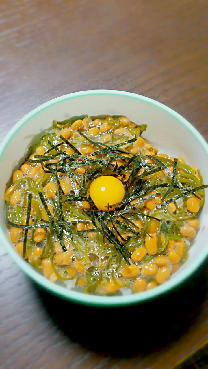 納豆とめかぶのネバネバ丼|ゆうこさん