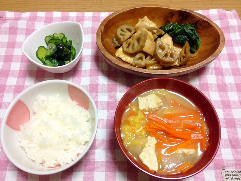 今日の夕飯！レンコンと胸肉の照煮|たきゃたさん