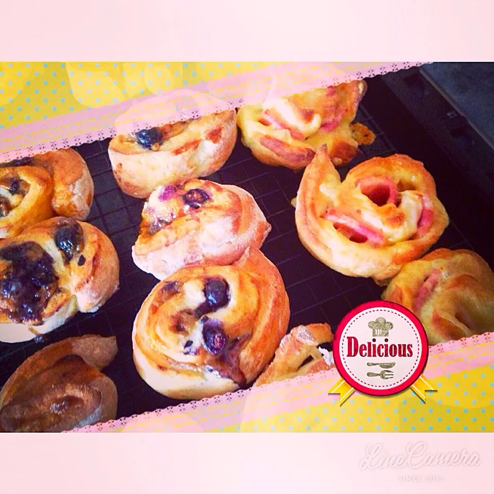 Blueberry&caramel/ bacon&cheese scroll|kazuko Tsujiさん