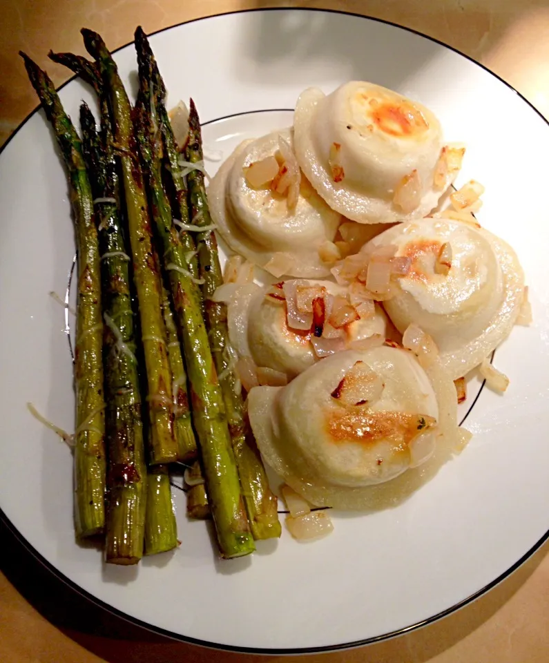 Sautéed Pierogies with Roasted Asparagus|Wildflourさん