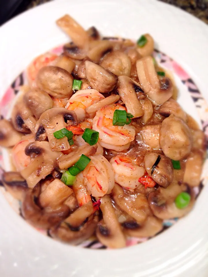 Button Mushroom fried Shrimp|Allissa Zhaoさん