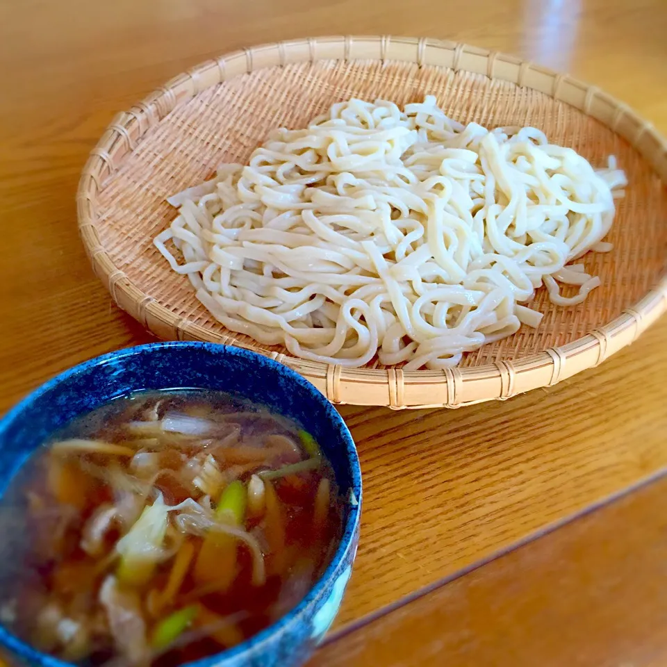 本日のランチはきのこ肉汁うどんだよ♪|ラー山さん