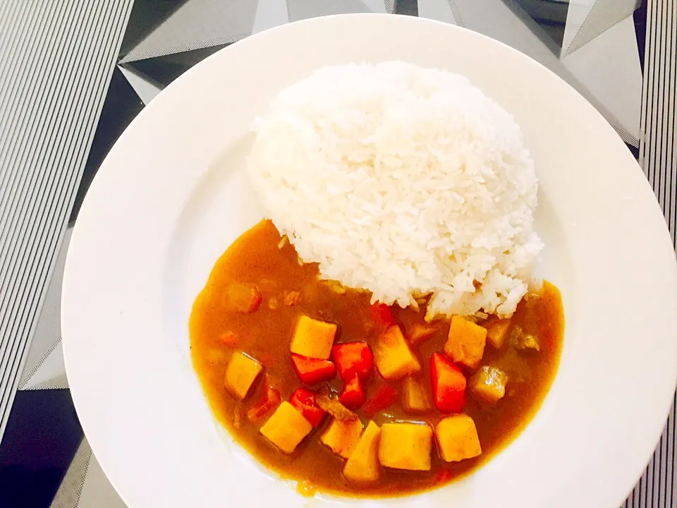 Curry beef rice|bukky danielsさん