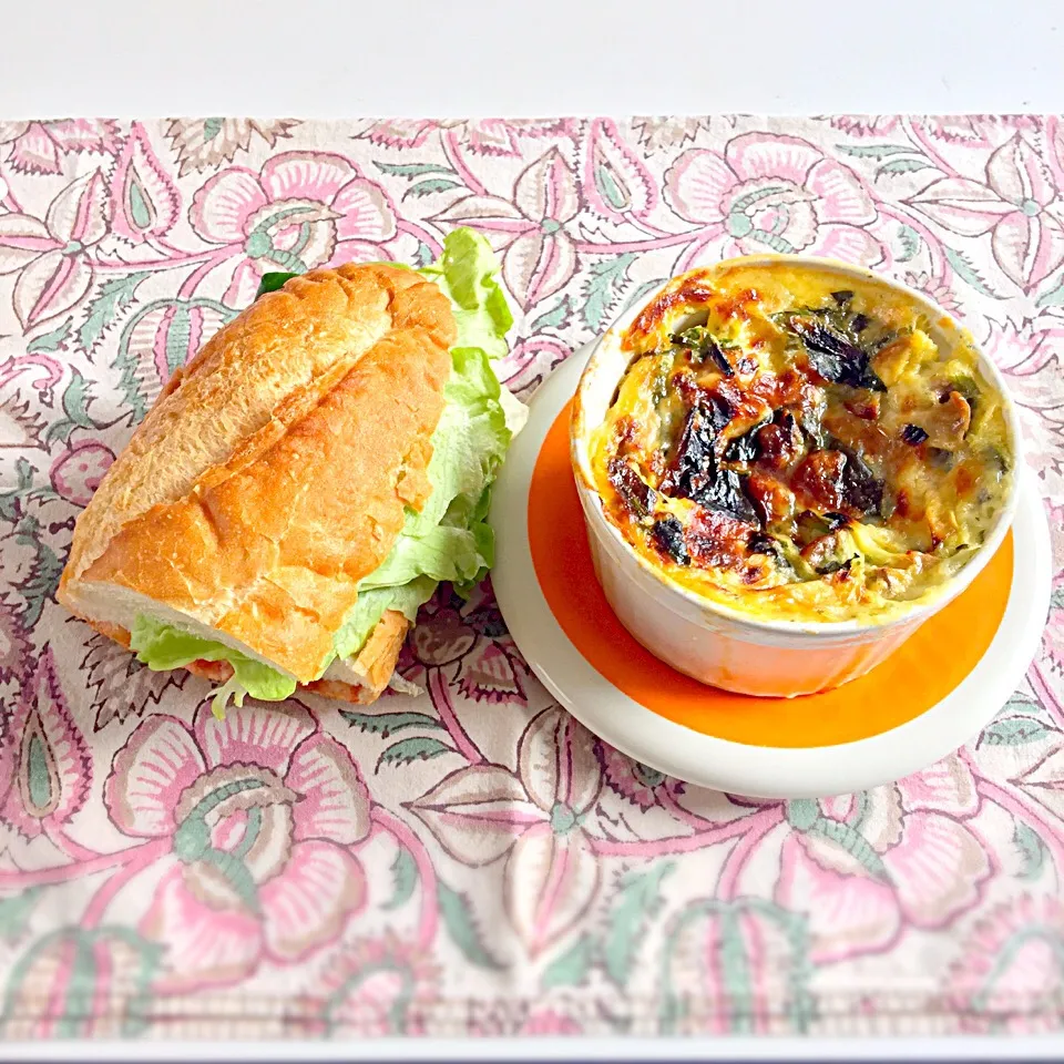 Homemade Bacon&Avocado Sandwich, Spinach&Mashroom Quiche @my office|senseki22さん