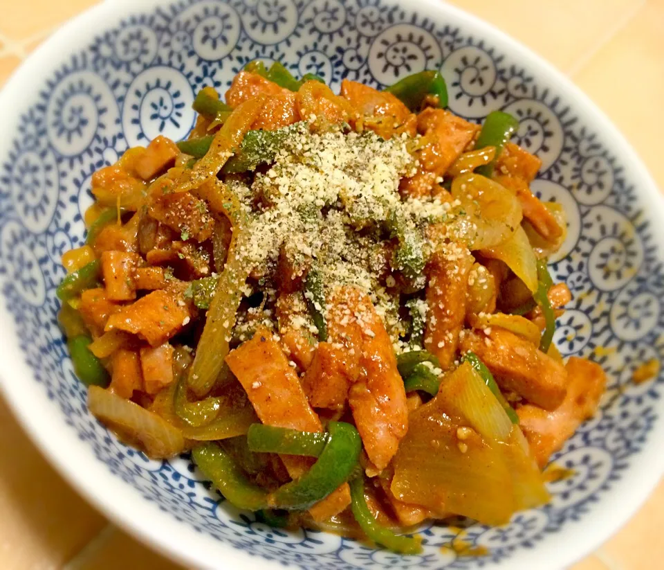 スパムとピーマンのカレー風味炒め|こじ∀こじさん