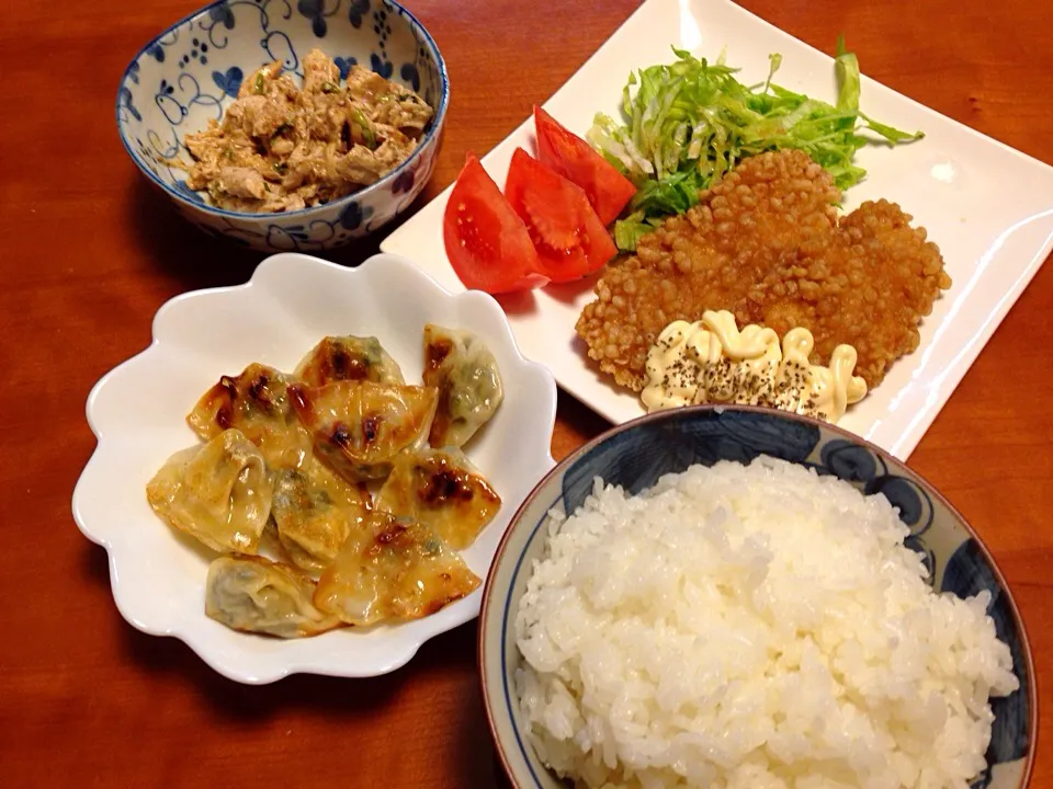 Snapdishの料理写真:チキン南蛮  ささみゴマ酢和え  一口餃子❗️|みゆさん