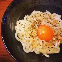 Snapdishの料理写真:釜玉バターうどん🍳 うどん屋バカ一代さん真似してみた|かまさん